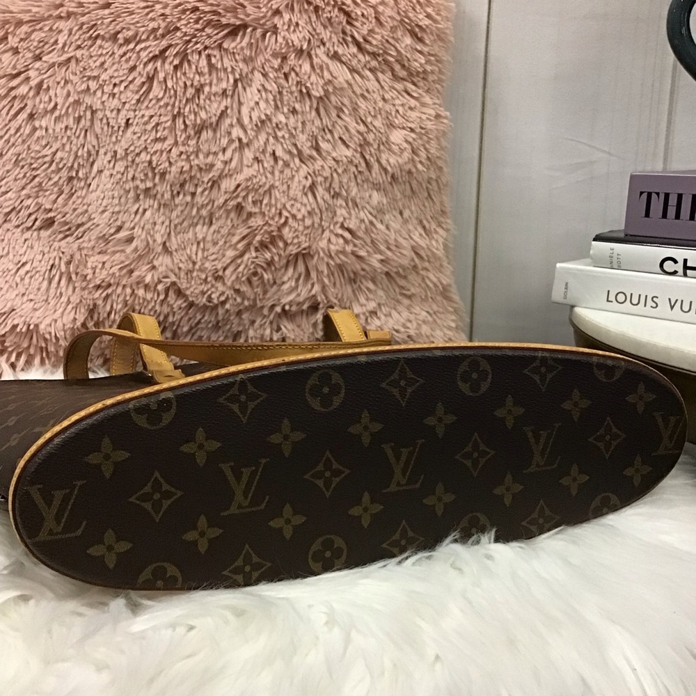 Louis Vuitton Large Tote - Picture 3 of 10